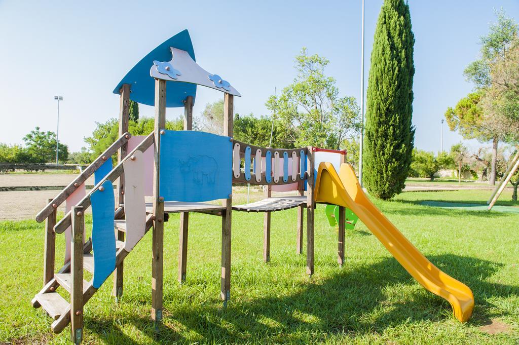 Amaregold Tenuta La Baronessa Resort Tuglie Dış mekan fotoğraf